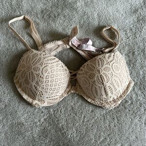 Victoria’s Secret bra push up bra. Worn once or twice.